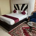 Hotel Aditya Grand Near Cantt