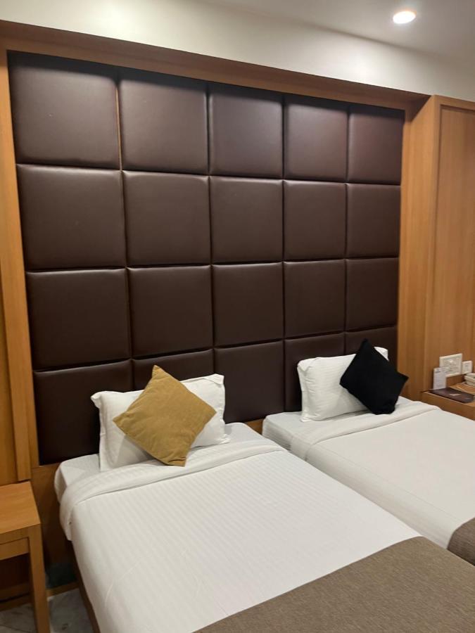 Aditya Grand Near Cantt Hotel Varanasi